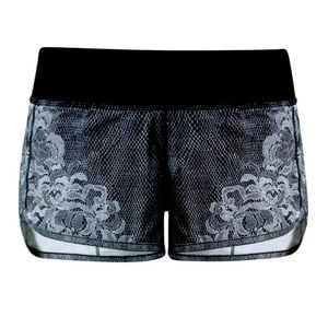 Lululemon Speed Short. Florence lace Speed Short White Black / Black. size 10